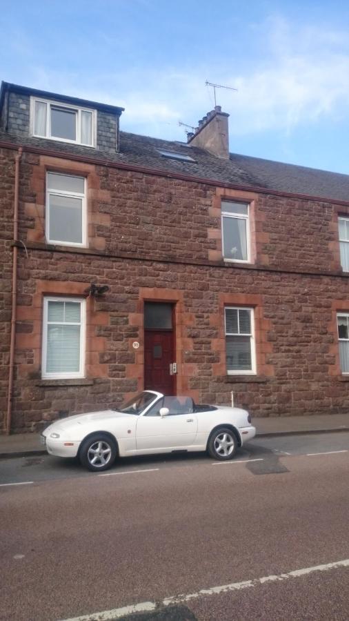 Apartment In The Heart Of Callander Exterior photo